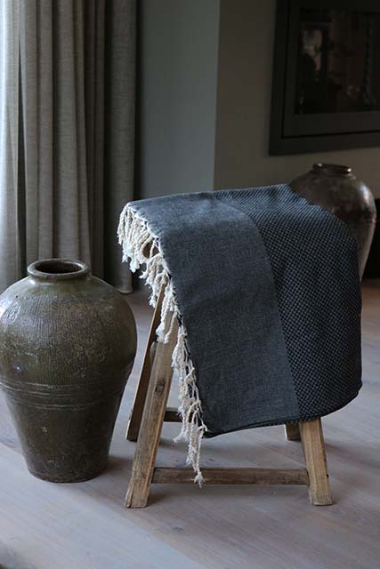 verwennen Beroep Niet essentieel Plaid of grand foulard - VIEVE HOME- Tijdloos interieur